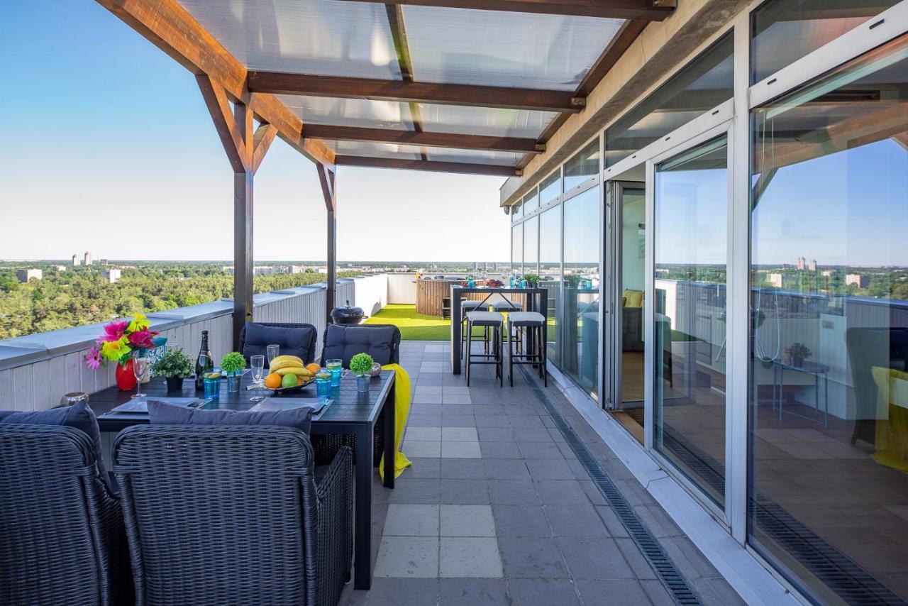 Skyhouse Riga Private Penthouse And Spa Luaran gambar