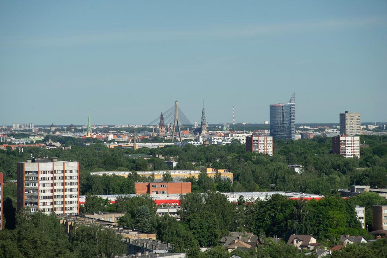 Skyhouse Riga Private Penthouse And Spa Luaran gambar